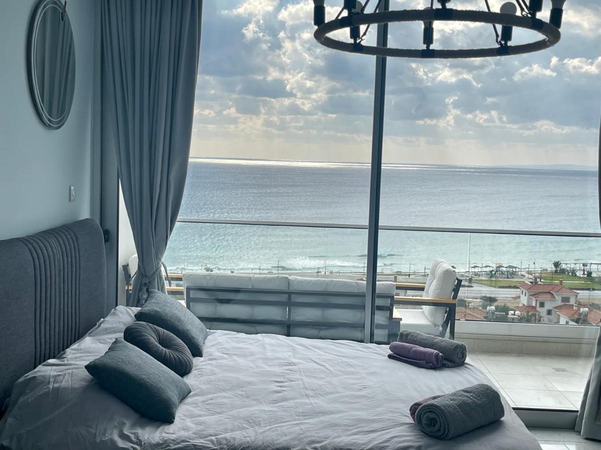 Sea View Suites By The Coast Фамагуста Экстерьер фото