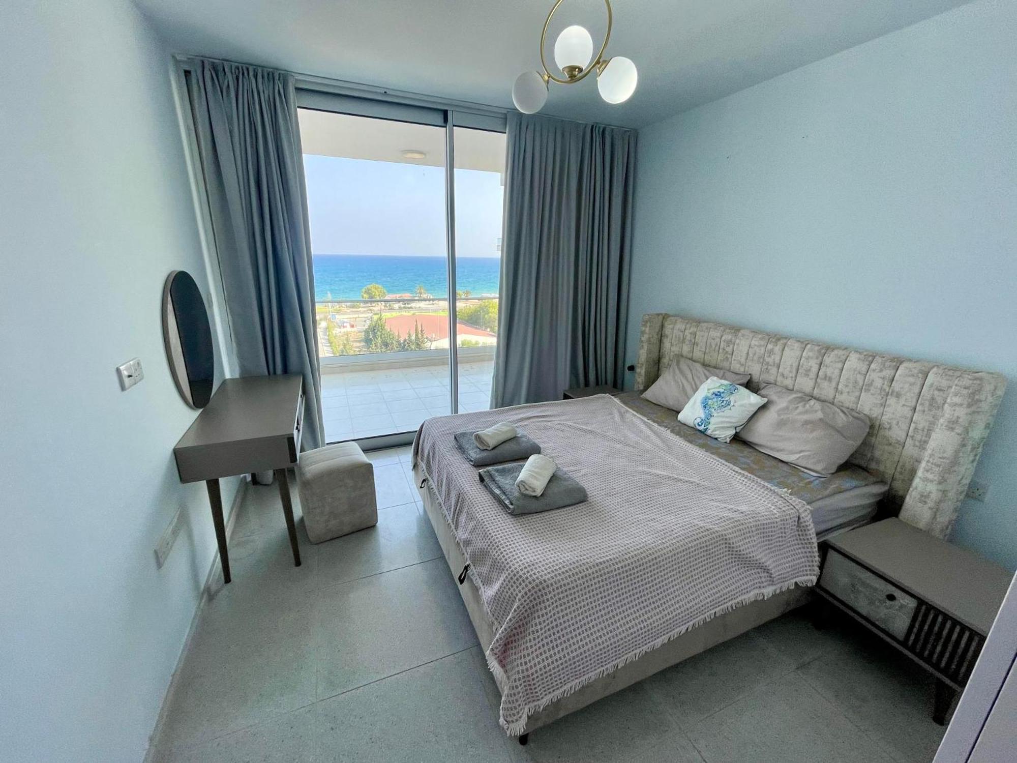Sea View Suites By The Coast Фамагуста Экстерьер фото