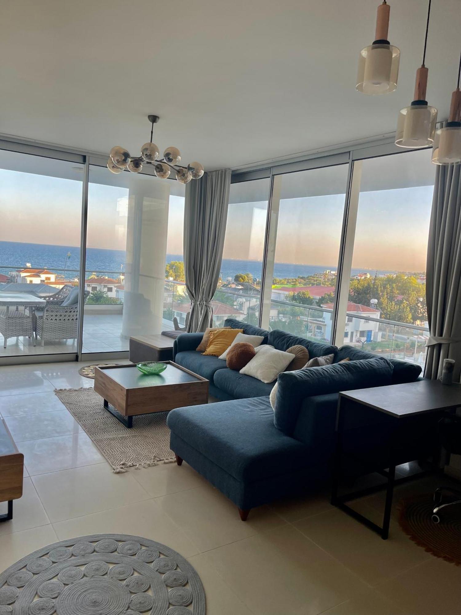 Sea View Suites By The Coast Фамагуста Экстерьер фото
